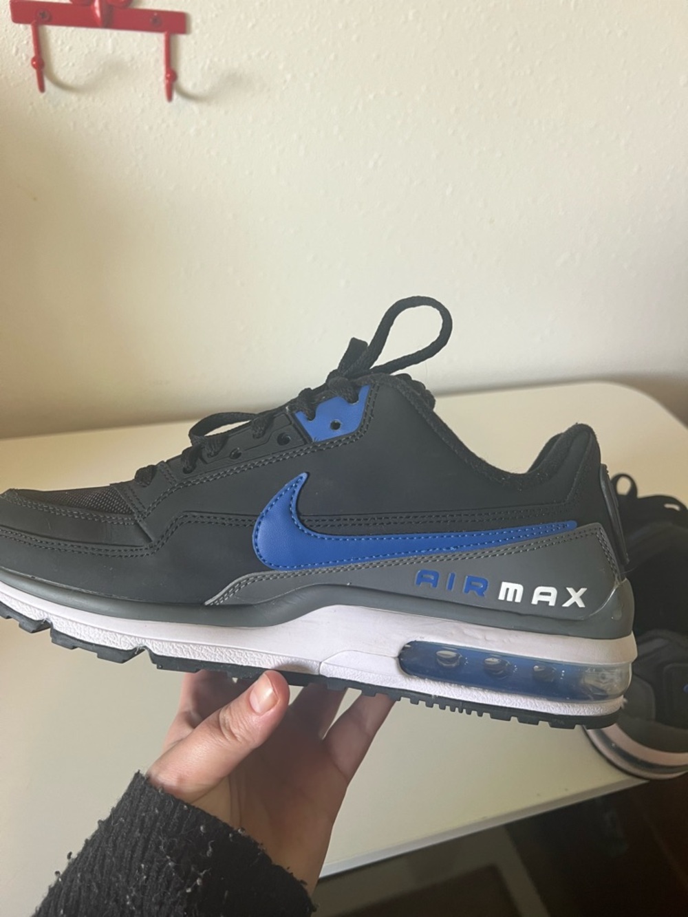 Nike Black AIR MAX LTD 3 Men's Sneaker with Blue Insole Accent NWOT - Picture 6 of 9